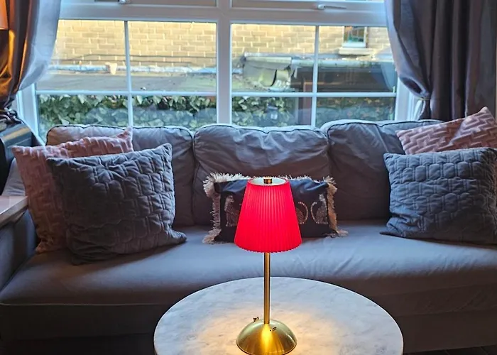 Belfast Cosy Cabin